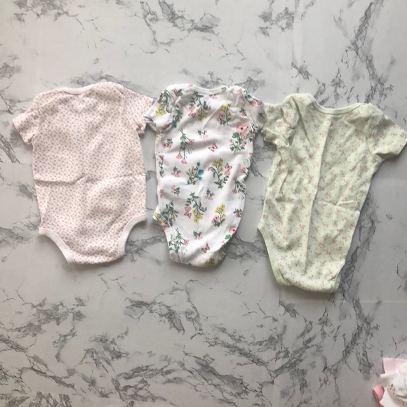 9 Summer Onsies - Picture 8 of 8